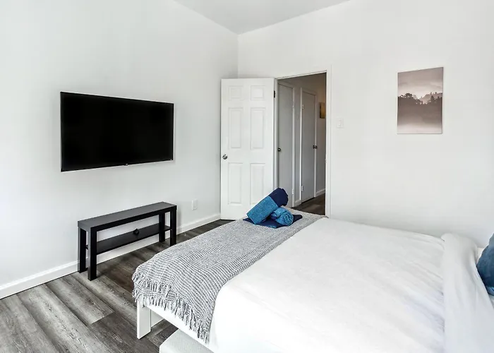 3 Bedroom Family Apartment In Hells Kitchen